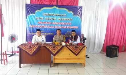 Seminar Kebangsaan Peran Santri dalam Diplomasi Indonesia Dihadiri Bhabinkamtibmas Poris Plawad Utara di Ponpes Al Azhar Ummu Suwanah