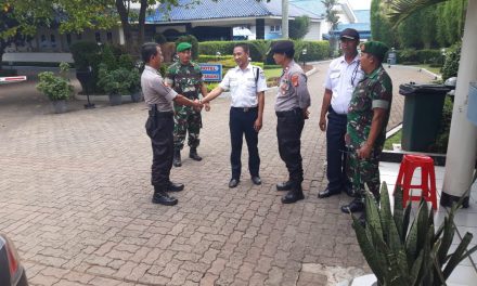 Unit Patroli Kepolisian Cipondoh Gelar Patroli dan Monitoring Objek Vital Dalam Rangka Pengamanan Pelantikan Presiden