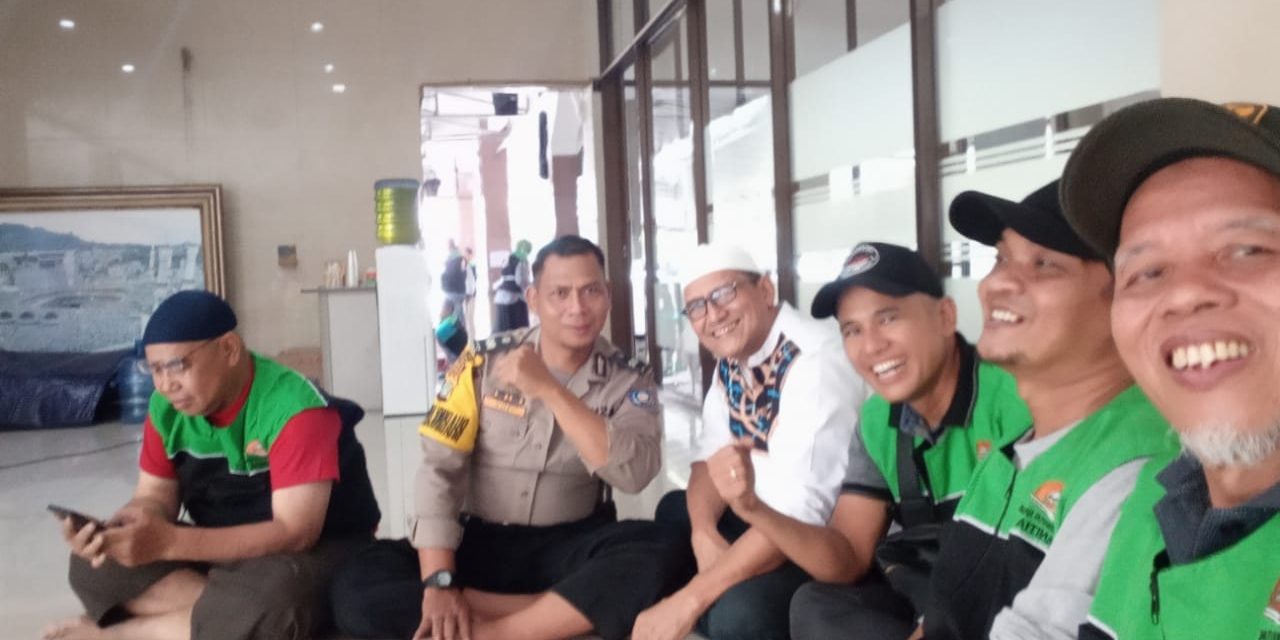 Cooling System 4 Elemen Bhabinkamtibmas Pinang Sambangi dan Silaturahmi dengan Para Toga Pinang