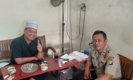 Dalam Rangka Pelaksanaan 4 Elemen Wakapolsek Cipondoh Bersilaturahmi Dengan Tomas Kel. Cipondoh