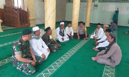 Cooling System dan Penggalangan, Bhabinkamtibmas Poris Plawad Kunjungi Toga DKM Mesjid Baitussalam