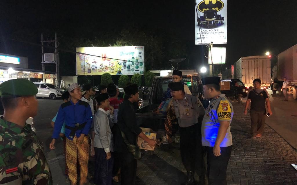 Pos Sekat Polsek Jatiuwung Periksa Semua Kendaraan Yang Melintas di Jl. Gatot Subroto