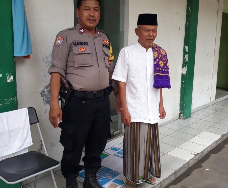 Cooling System bersama Tokoh Masyarakat maka Bhabinkamtibmas AIPTU SUHARNO bertemu dengan H.Kodir dalam rangka penggalangan 4 elemen