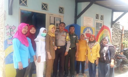 Babinsa dan Binmas Karangsari himbau Kaum Ibu dalam Giat Posyandu