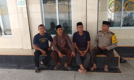 Jumling, Binmas Kelurahan Kedaung Baru Sampaikan Pesan Kamtibmas di Masjid Nurul Jannah