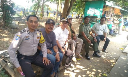 Binmas Karang Sari Bersama Lurah Sambangi Tokoh Masyarakat