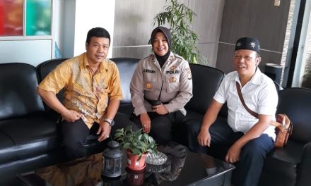 Wakapolsek didampingi Panit 1 Reskrim Sambangi Tokoh Masyarakat Neglasari