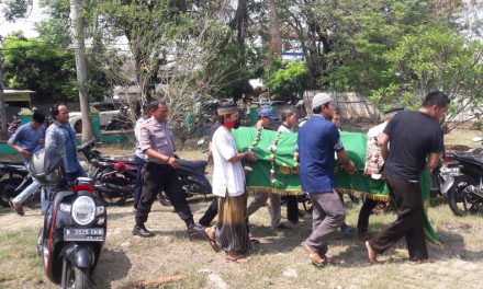 Turut Merasakan Kedukaan Warga Brigadir Sujarwoto Hadiri Takziah (Ngelayat) Warga Pasar Baru Karawaci Tangerang