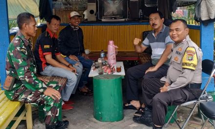 Sambil Sambang, Bripka Sutrisno Ingatkan Tokoh Pemuda Tidak Terprovokasi Oleh Berita