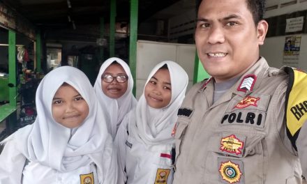 Cegah Tindak Kejahatan di Lingkungan Sekolah, Bhabinkamtibmas Polsek Cipondoh Temui Siswa