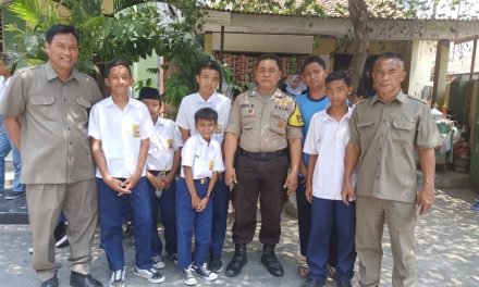 Sambangi Sekolah, Bhabinkamtibmas Polsek Cipondoh Jelaskan Bahaya Narkoba