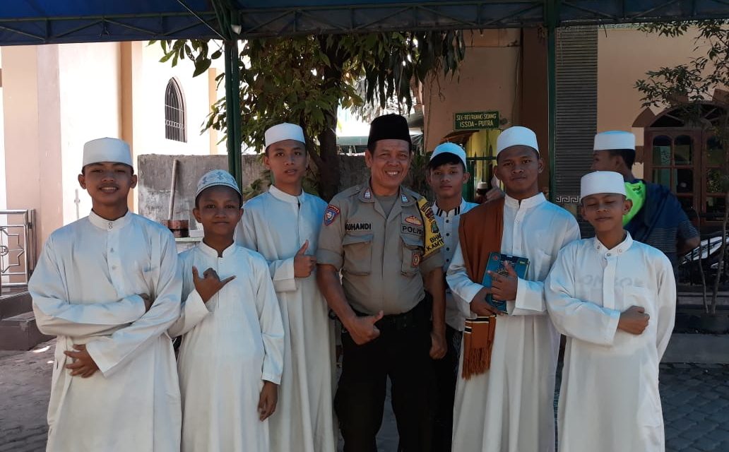 Sambang Polsantren Ponpes Daarul Amanah Kelurahan Kenanga Oleh Bhabinkamtibmas