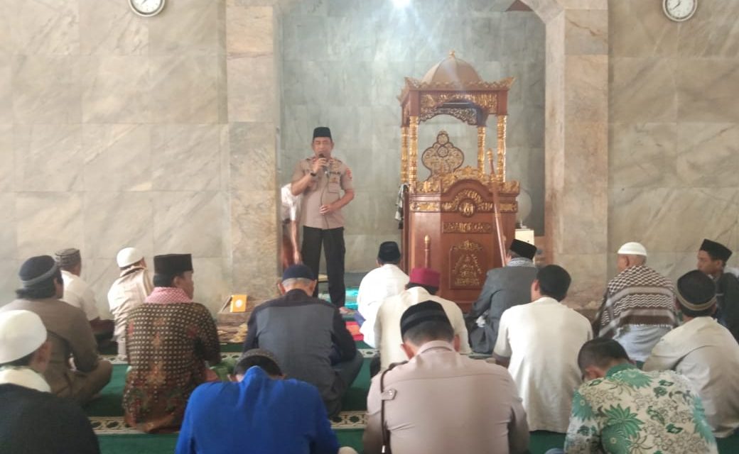 Kapolsek Batu Ceper KOMPOL HIDAYAT IWAN IRAWAN,SH.MA mengucapkan Terima kasih atas kerjasamanya antara pihak kepolisian dan warga masyarakat Kec.Batu Ceper yang telah membantu menjaga Kamtibmas jelang pasca Pilpres dan Jelang Pelantikan Presiden