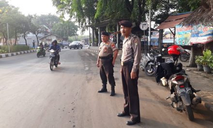 Samapta Polsek Neglasari Beri Pelayanan Prima di Jalan Raya