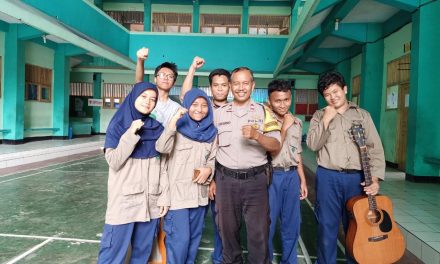 Sambang Polkiss dan Cooling System, Bhabinkamtibmas Cipondoh Kunjungi Sekolah SMK Muhammadiyah 1 Cipondoh