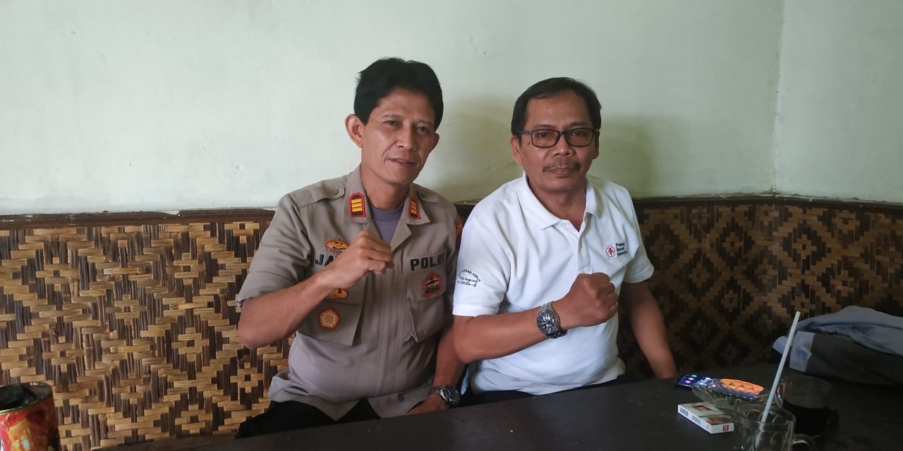 Jalin Komunikasi Yang Baik Wakapolsek Karawaci AKP Nurjaya SH Koordinasi Tokoh Masyarakat Taman Pabuaran