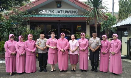 Kapolsek Jatiuwung dan Ketua Ranting, Sambut Kunjungan Kerja Ketua Bhayangkari Cabang Metro Tangerang Kota 