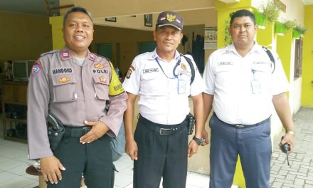 Security PT. Angsa Putih di sambangi dan di kunjungi oleh Bhabinkamtibmas AIPTU K.Handoko