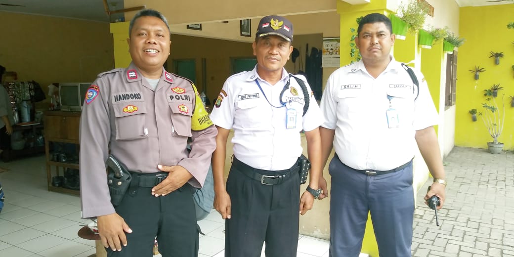 Security PT. Angsa Putih di sambangi dan di kunjungi oleh Bhabinkamtibmas AIPTU K.Handoko