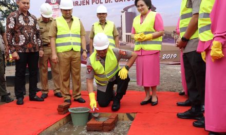 Kapolda Metro Jaya Letakan Batu Pertama Pembangunan Kantor Mapolrestro Tangerang Kota