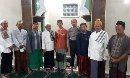 Bhabinkamtibmas AIPTU SUCIPTO melaksanakan program Polisi cinta masjid / sholat Subuh berjamaah