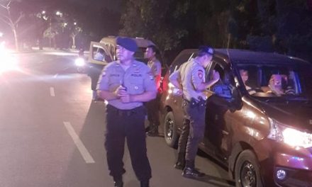 Demi Jaga Keamanan dan Kenyamanan Warga Unit Samapta R4 6505 Polsek Cipondoh Gelar   Patroli Biru di Graha Raya Regency Kel. Sudimara Pinang