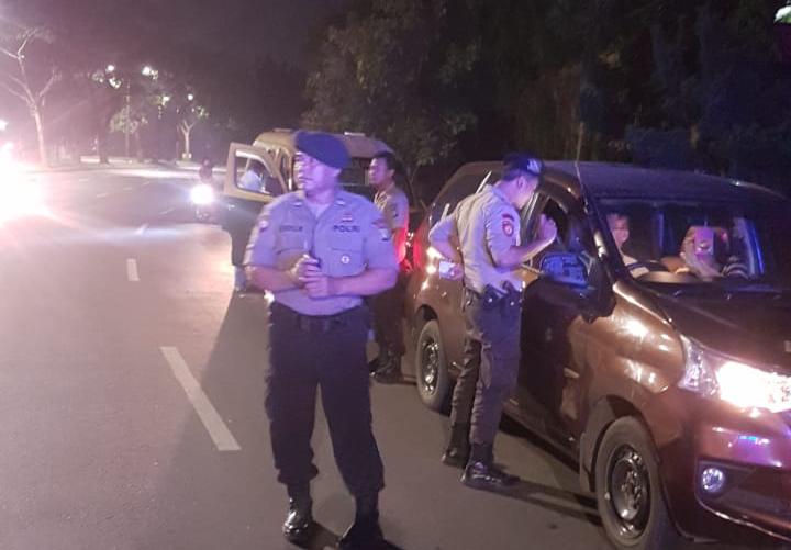 Demi Jaga Keamanan dan Kenyamanan Warga Unit Samapta R4 6505 Polsek Cipondoh Gelar   Patroli Biru di Graha Raya Regency Kel. Sudimara Pinang