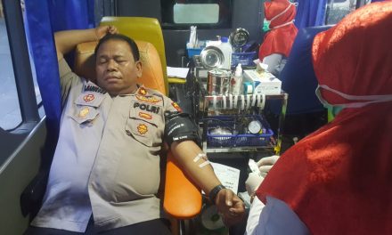 Peduli Kemanusiaan, Kapolsek Neglasari Turut Serta Donorkan Darah