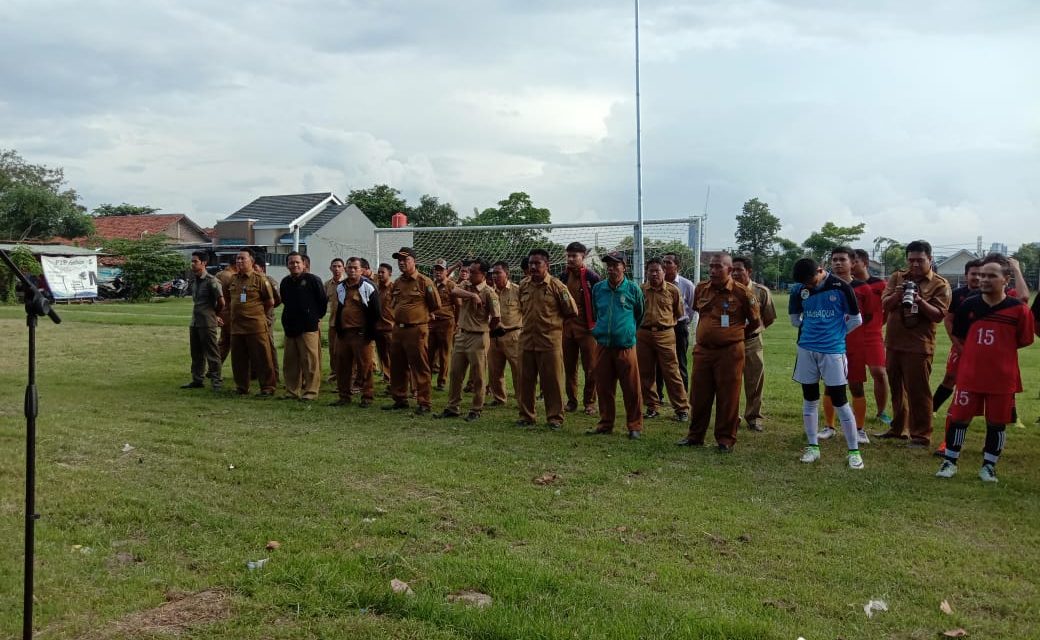 Kapolsek Cipondoh Hadir dalam Pembukaan Pertandingan Sepak Bola Dalam Rangka HUT Tangerang Kota Ke-27 di Kec.Pinang