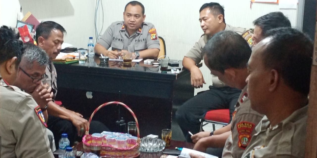 Kapolsek Cipondoh laksanakan Anev Seluruh Perwira Dalam Rangka Tindakan Preventif Dan Persuasif TP Curanmor