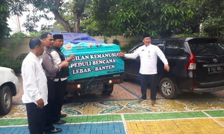 Bhabinkamtibmas Kel. Pinang dan Lurah Pinang Lepas Bantuan Kemanusiaan Untuk Bencana di Lebak Banten