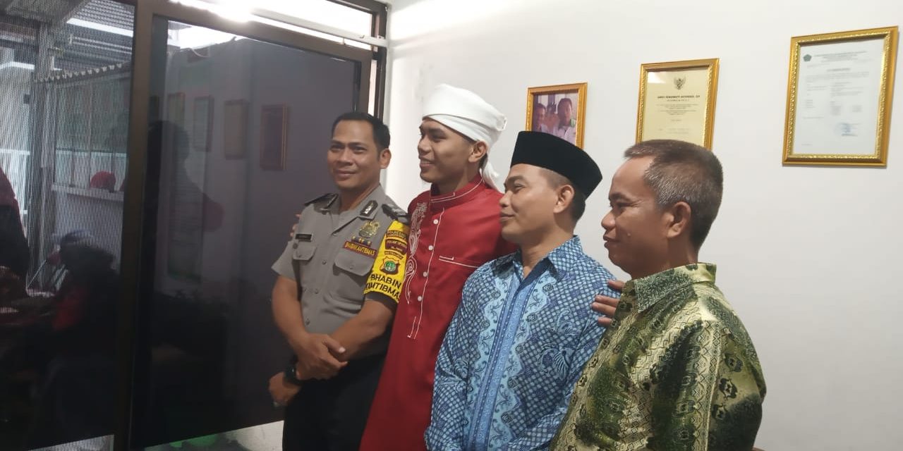 Jaga Silaturahmi, Aipu Asmad Sambangi Tokoh Masyarakat di Yayasan Pakem Bumi Kel.Pinang