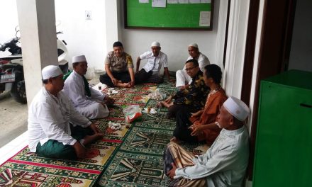 Jalin Terus Kemitraan Dengan Para Tokoh, Bhabinkamtibmas Kel. Poris Plawad Utara Aiptu M. Jainuri Sambangi Toga