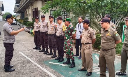 Kapolsek Cipondoh Pimpin Apel Kesiapan dan Pengamanan Aksi Unras Dalam Rangka Menolak RUU Omnibus Law di Puspem Kota Tangerang