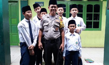 Program Polsantren, Aiptu Suhandi Ajak Santri Tidak Mudah Percaya Berita Hoax