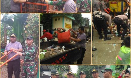 PASKA BANJIR, POLSEK CILEDUG BERSAMA UNSUR MUSPIKA LAKUKAN KERJA BAKTI