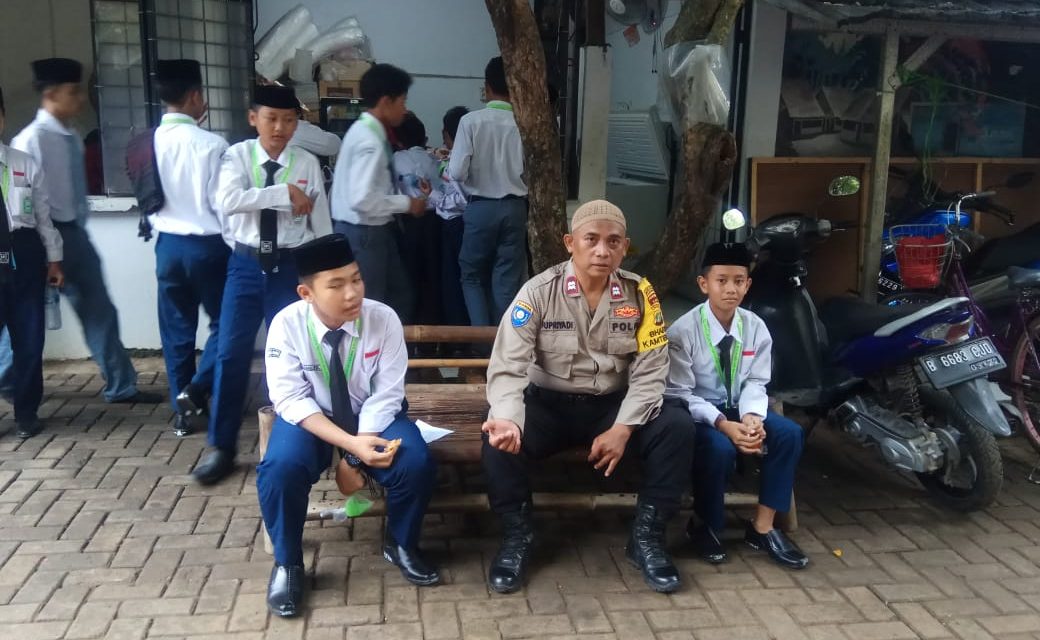 Dengan Program Polkis, Aiptu Supriyadi Kunjungi Sekolah