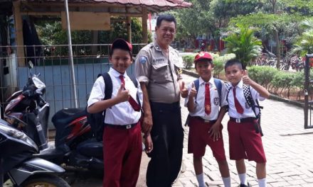 Demi Menjaga Stabilitas Keamanan Lingkungan Sekolah, Aiptu Suhandi Sambang Polkiss di SDN 03 Kenanga