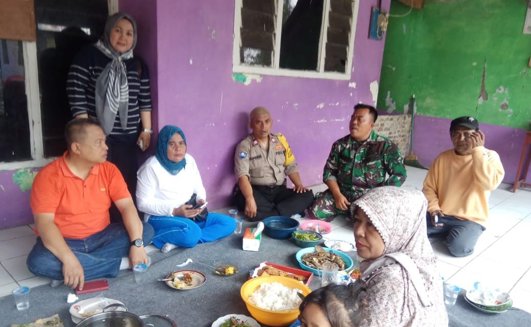 Aiptu Supriyadi Beserta Babinsa Laksanakan Sambang DDS Kepada Tomas dan Warga Kel. Cipete