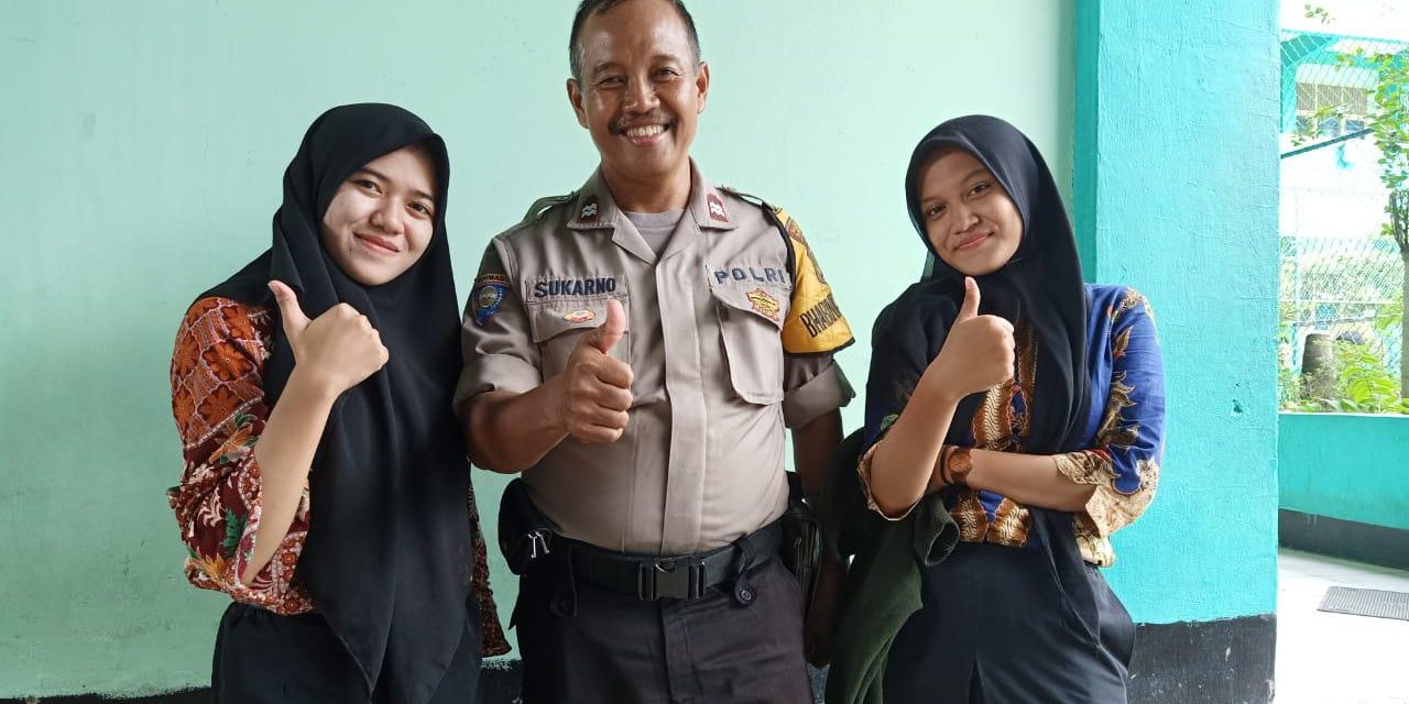 Cegah Pergaulan Bebas Sambang Bhabinkamtibmas Kel. Cipondoh Aiptu Sukarno Sambang Polkiss ke Sekolah SMK Muhammadiyah 1