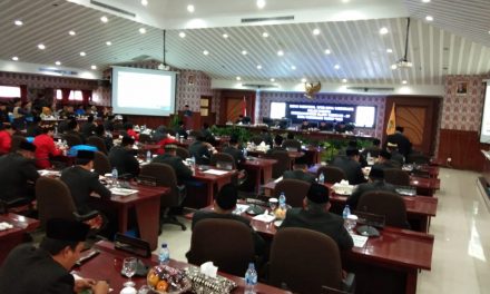 Rapat Sidang Paripurna DPRD Kota Tangerang dalam rangka Peringatan Hari Ulang Tahun Ke-27 di acara hari Puncaknya di tahun 2020, Wakapolres Metro Tangerang Kota AKBP Robert De Deo Hadir penuhi undangan