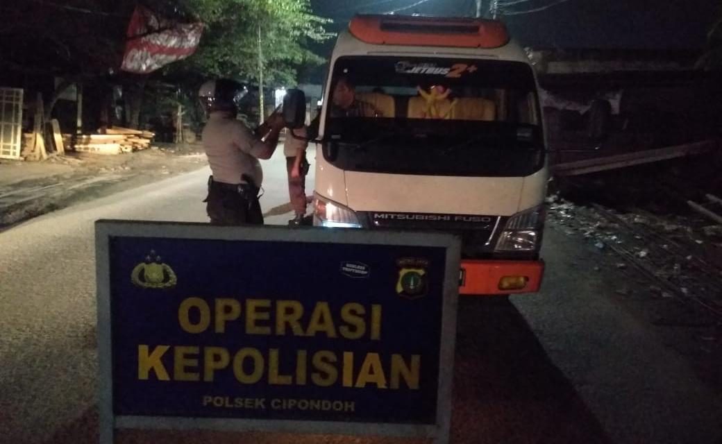 Ciptakan situasi Aman dan Kondusif  Unit Samapta R4 Polsek Cipondoh Gelar Patroli Cipta Kondisi ( CIPKON)