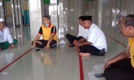 Kapolsek Cipondoh Bersama Jajaran dan Camat Pinang Sambangi Pengurus DKM Mesjid Baithul Makmur