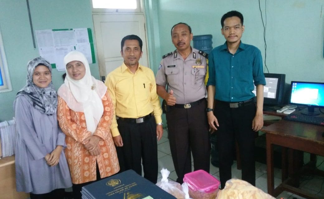 Antisipasi Tawuran dan Pelanggaran Hukum, Aiptu T.Raharjo Sambang Polkiss ke SMA Az-Zamir