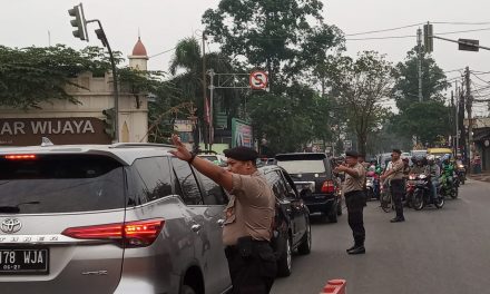 Bersama Dishub Kota Tangerang, Anggota Samapta Lakukan Gatur Lantas