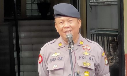 Polsek Ciledug melaksanakan apel pagi sebagai persiapan melayani masyarakat