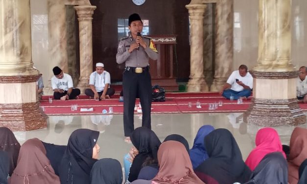 BHABINKAMTIBMAS KELURAHAN JURUMUDI KECAMATAN BENDA, HADIRI PENGAJIAN BULANAN, YATIM CERIA.