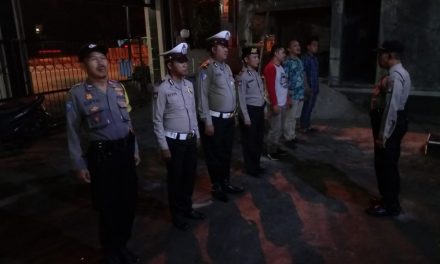 IPTU Suharto.S.Sos beserta 7 Personil Mapolsek Batu Ceper Berpatroli Biru Mobilitas ‘’ OPS CIPKON ‘’ di wilayah hukum Polsek  Batu ceper Kota Tangerang