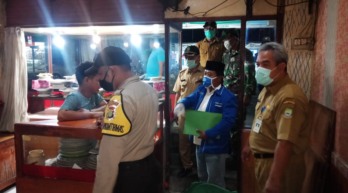 Himbauan Dalam Pemberlakuan PSBB Kepada Para Pelaku Usaha, UMKM, Warung Makan dan Swalayan di Kel. Neroktog