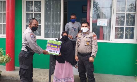 Baksos oleh Polsek Cipondoh, Bagikan Sembako dari DIV Propam Mabes Polri kepada Yayasan Yatim Piatu di Kel. Neroktog dan Pondok Yatim Duafa di Kel. Cipondoh